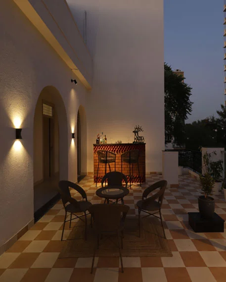 Sitting Area Image 2