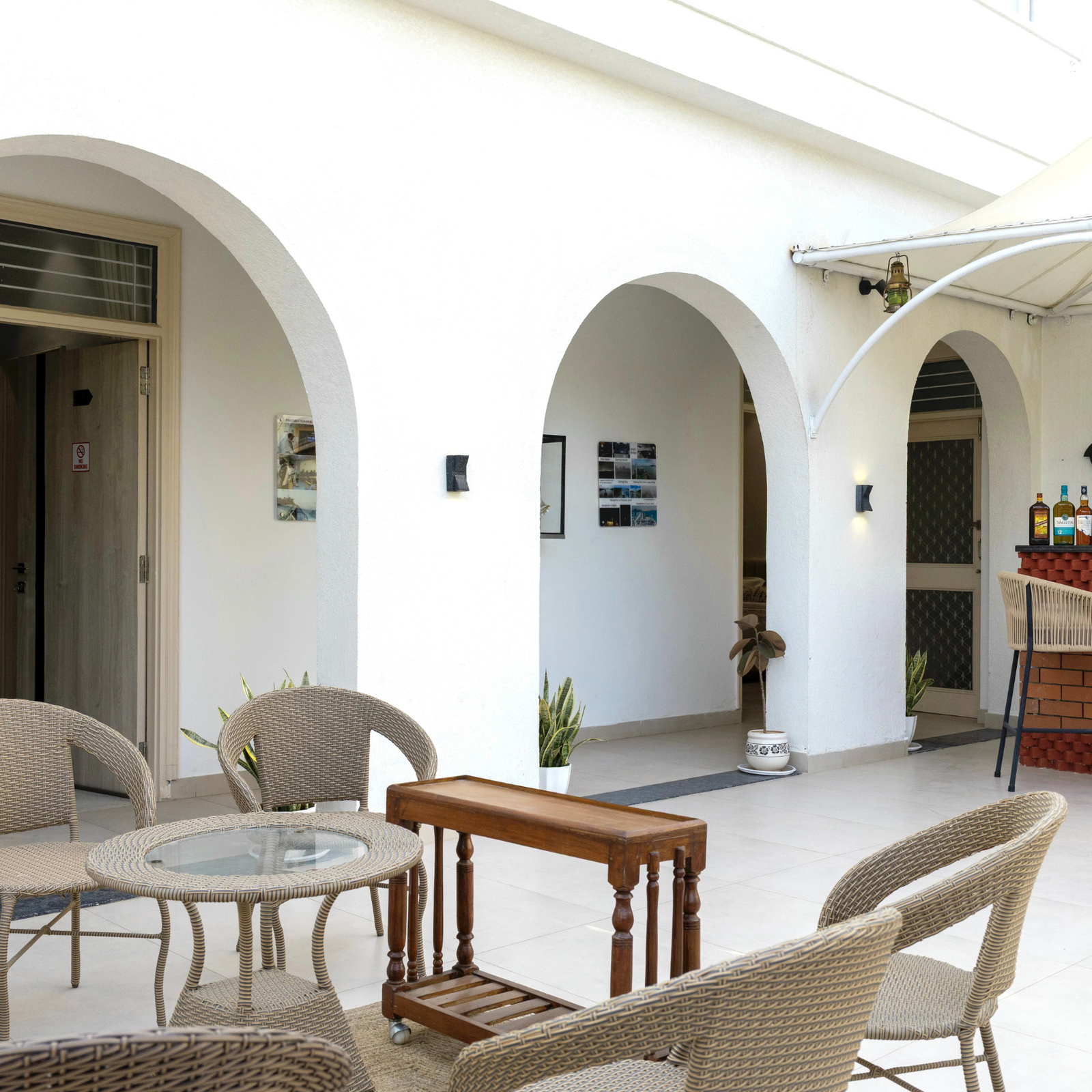 Sitting Area Image 1